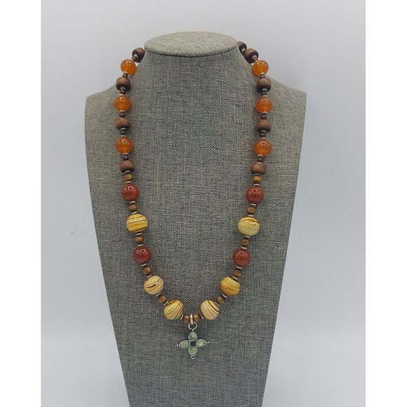 Necklace 20" Orange and Brown Wood Marble Glass Beads Pendant Silver Toned Clas - Picture 1 of 7